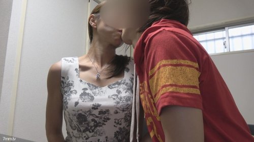 FC2 Walang Sensor 39yo Asawang Ayako Ginasahan & Pinuno ng Tamod ng Estranghero Habang Ipinahiram ng Asawa