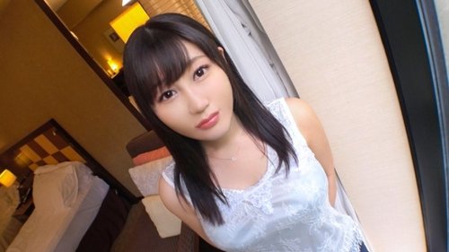 Debut AV Amatur: Ghairah Manga, Pamer Badan Montok